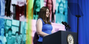 Photo of Pittsburgh Public Schools teacher Brittany Shoup introducing Vice-President Kamala Harris at AFT Convention 2024